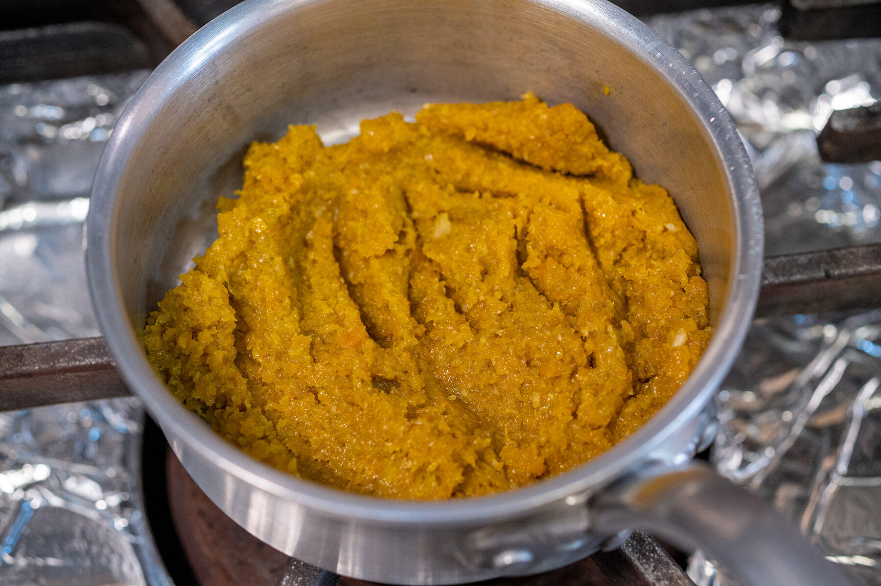 ソフリットをつくる