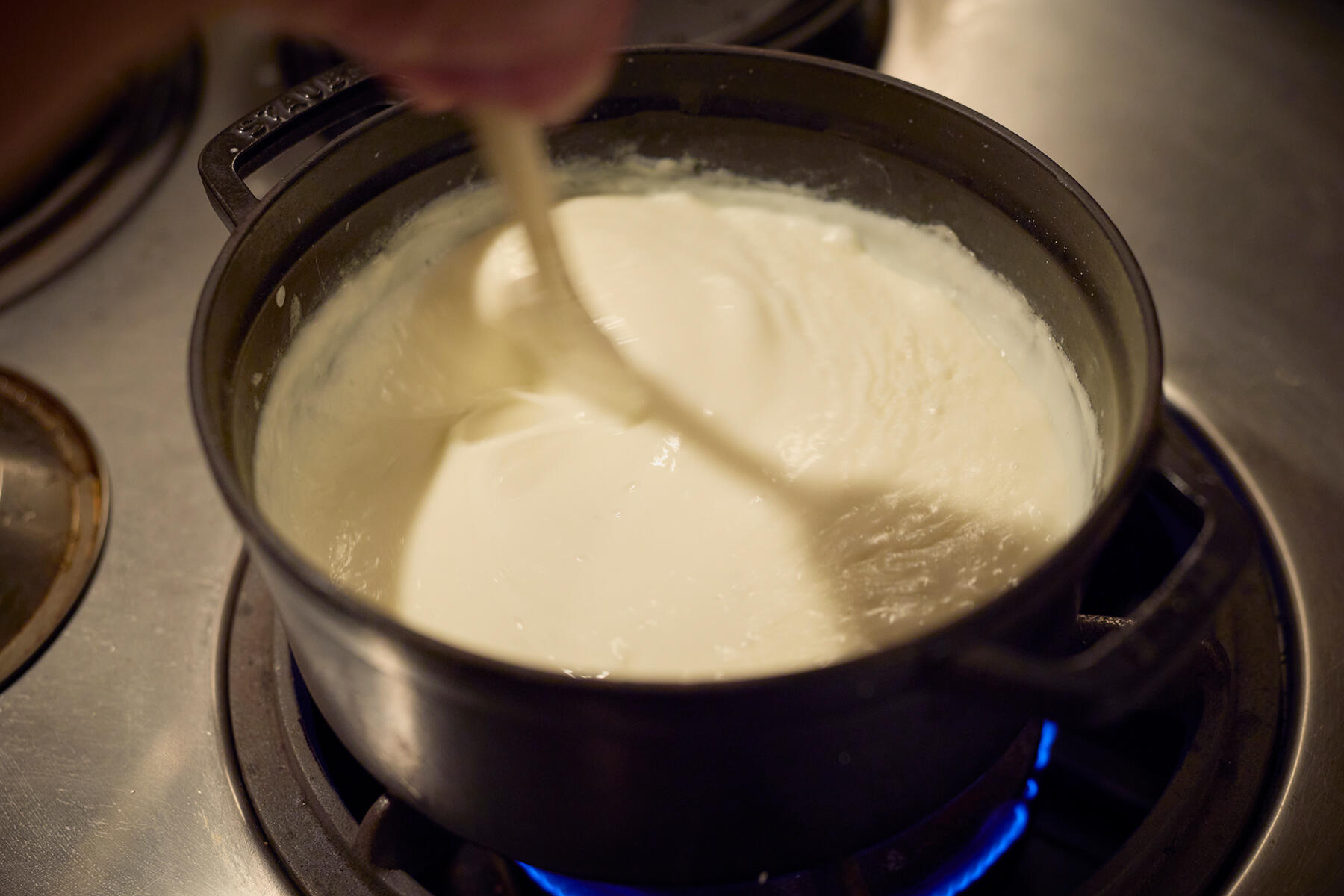 混ぜながら煮る