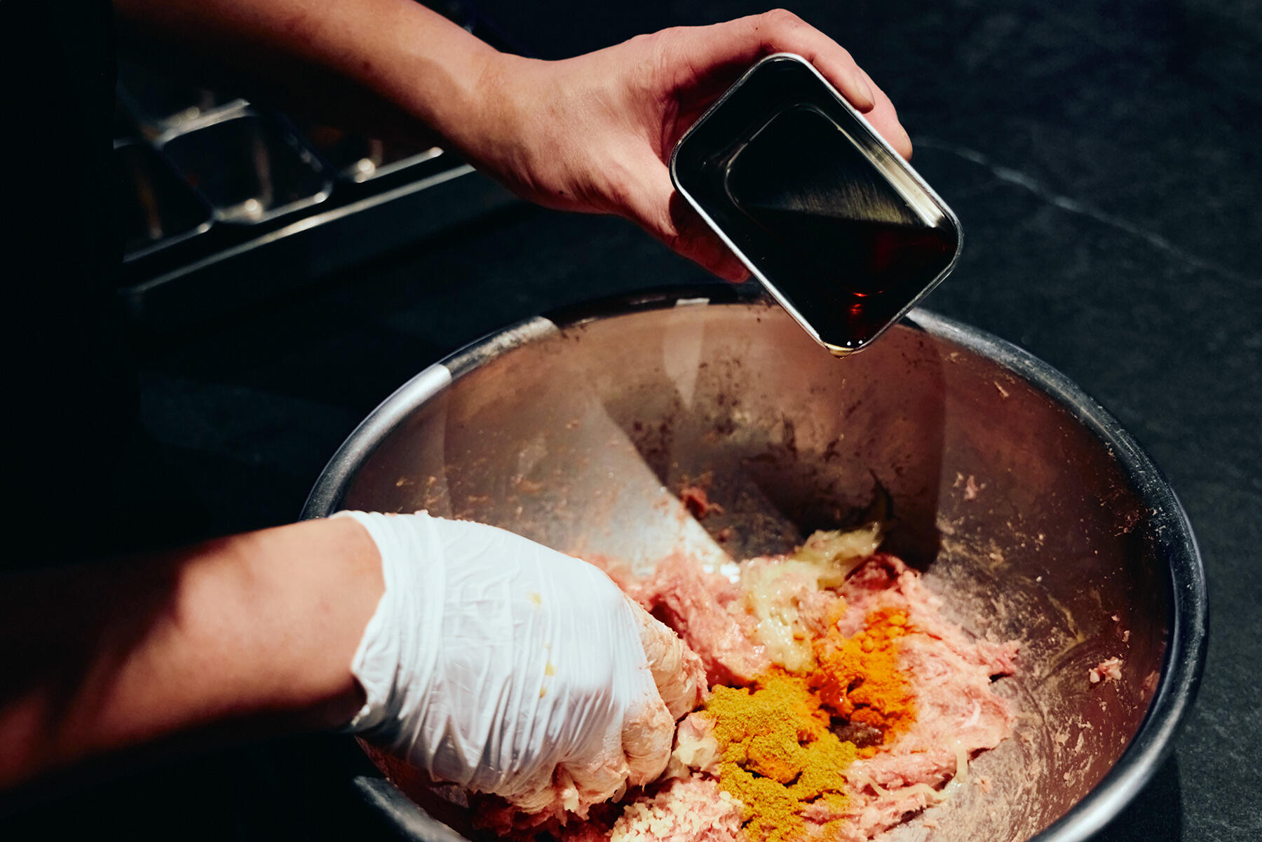 さらに混ぜ込む