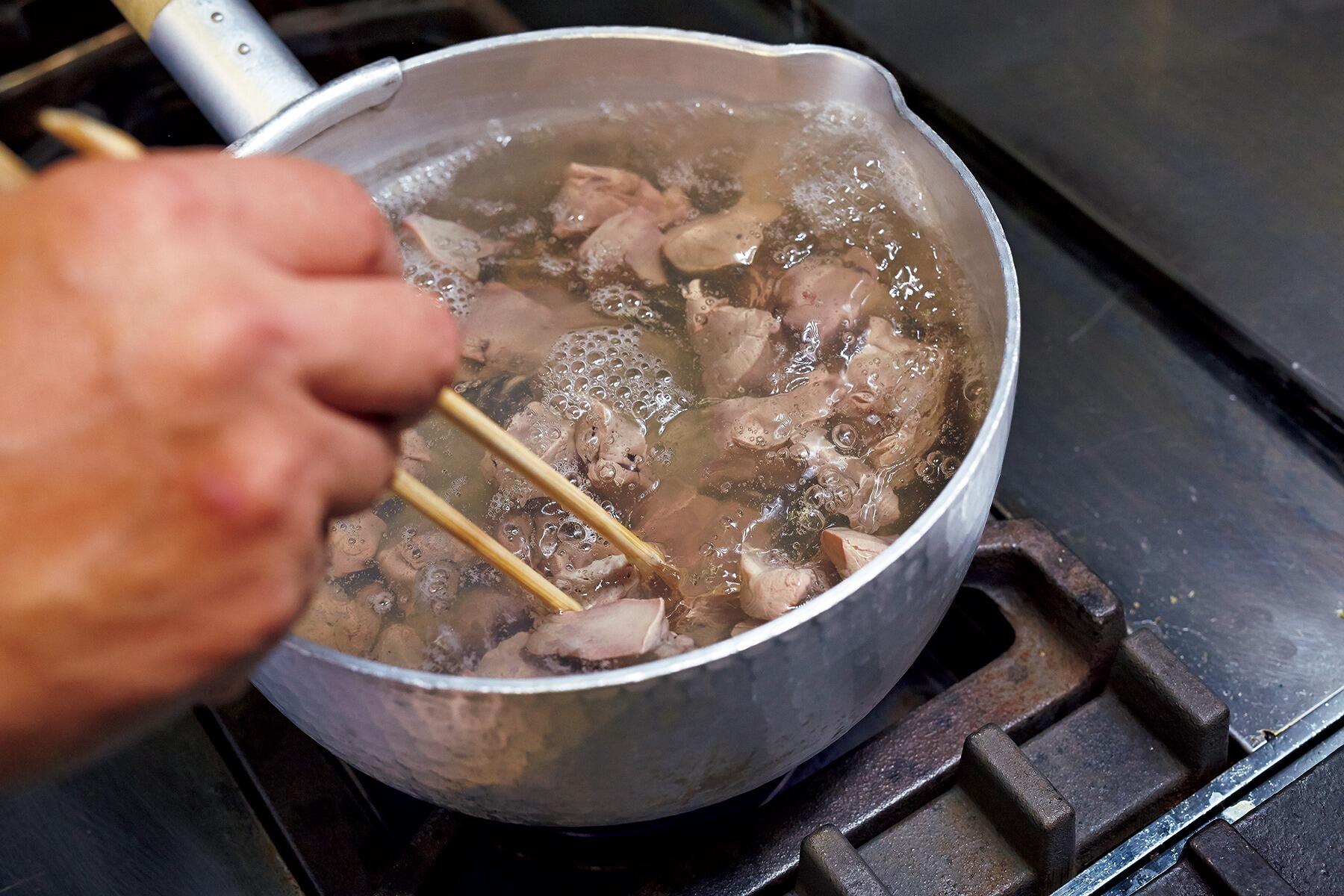 レバーをゆでる