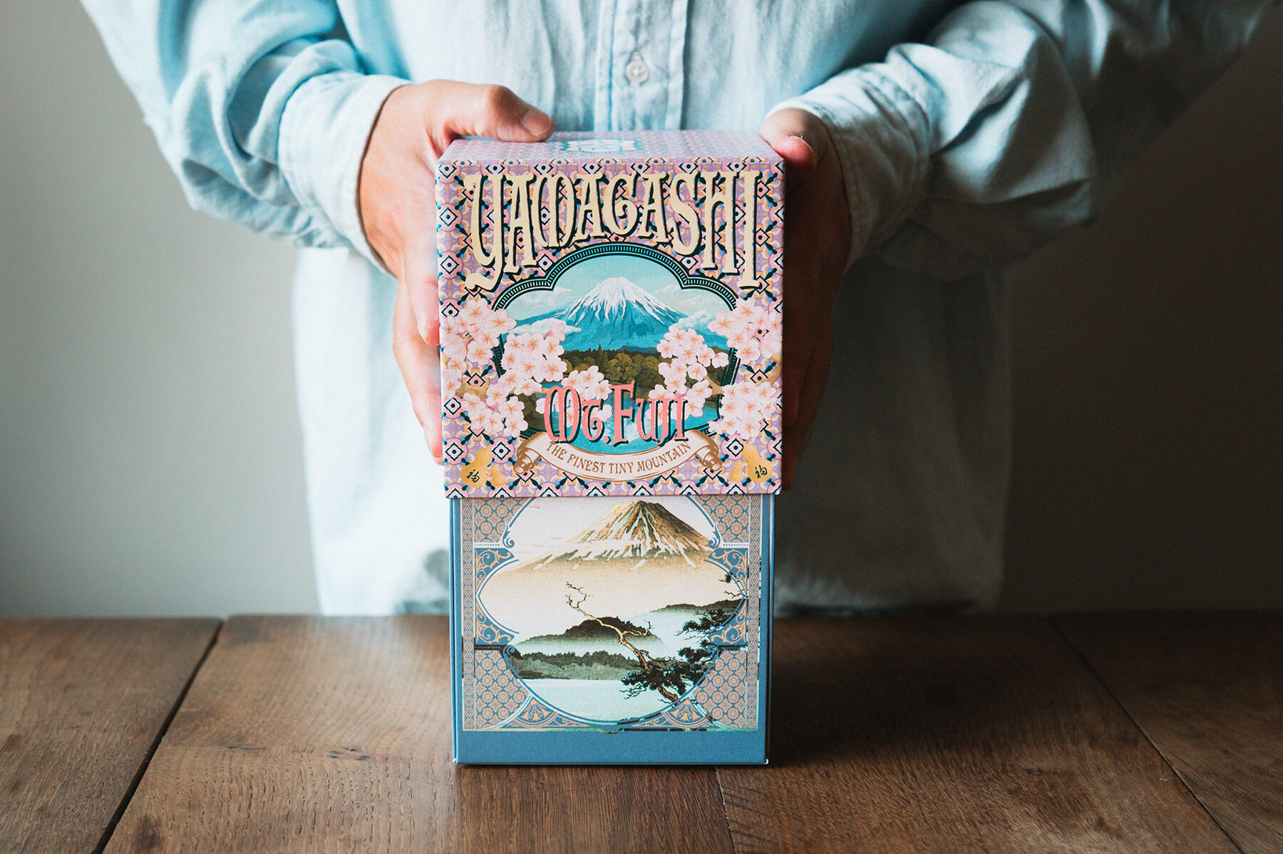 山菓子 富士山（春）