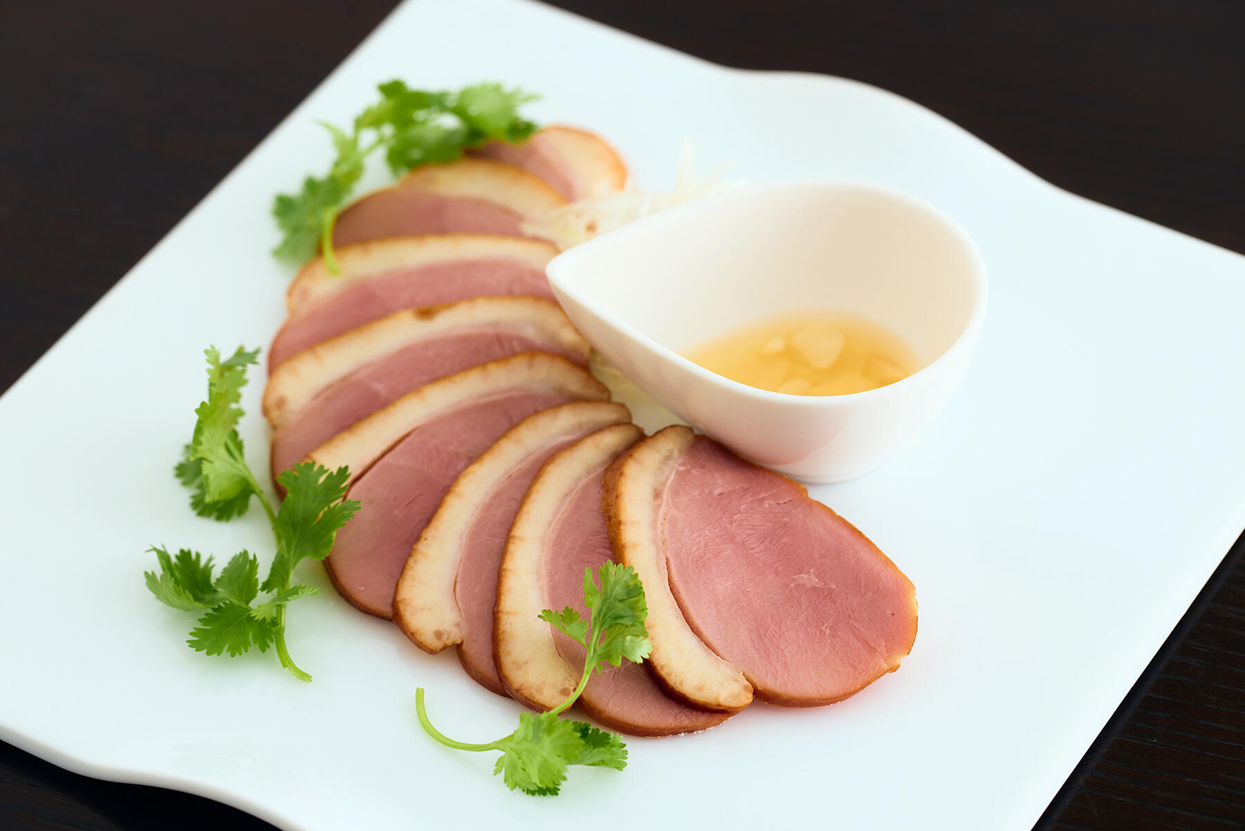 鴨のプーアール茶スモーク。1,200円。