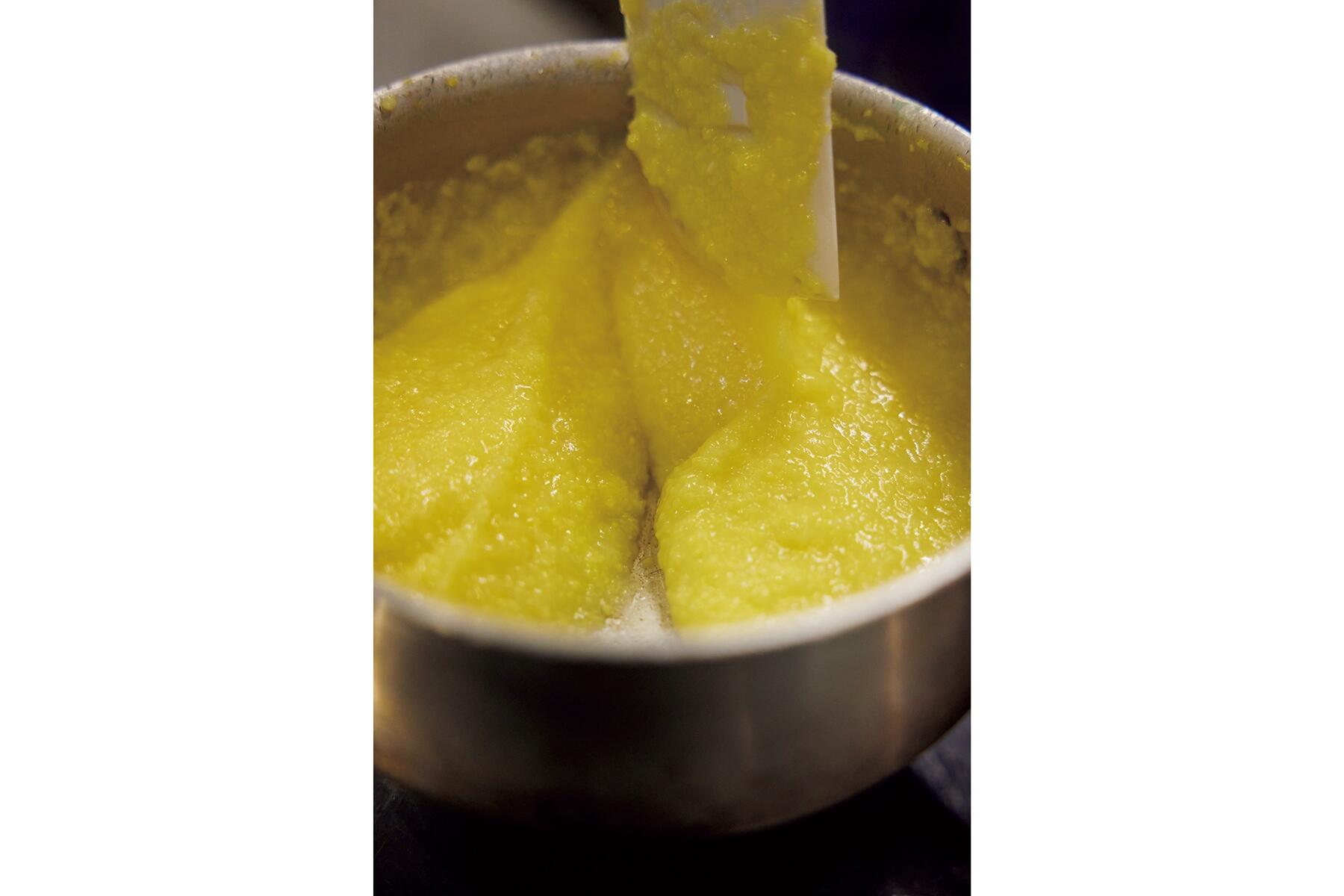 ポレンタをつくる