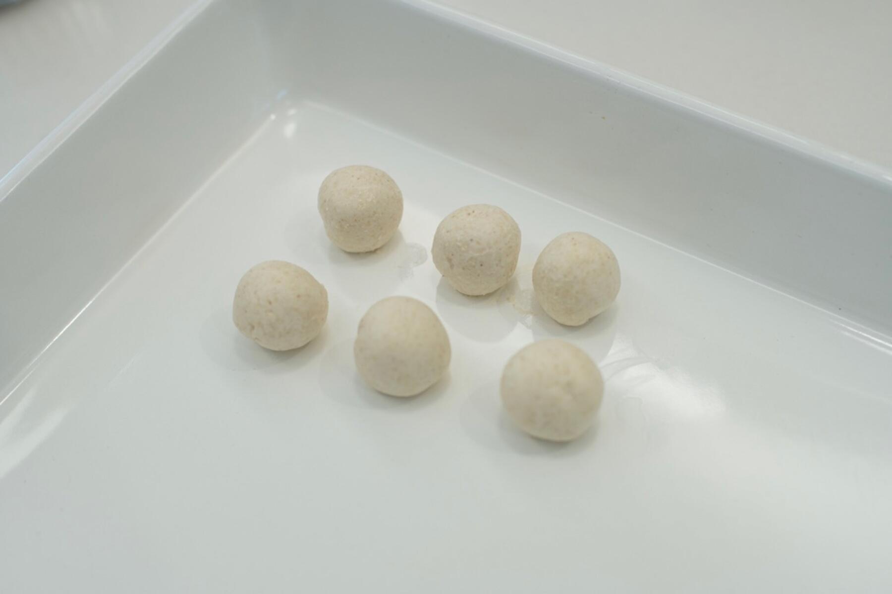 団子の下ごしらえ