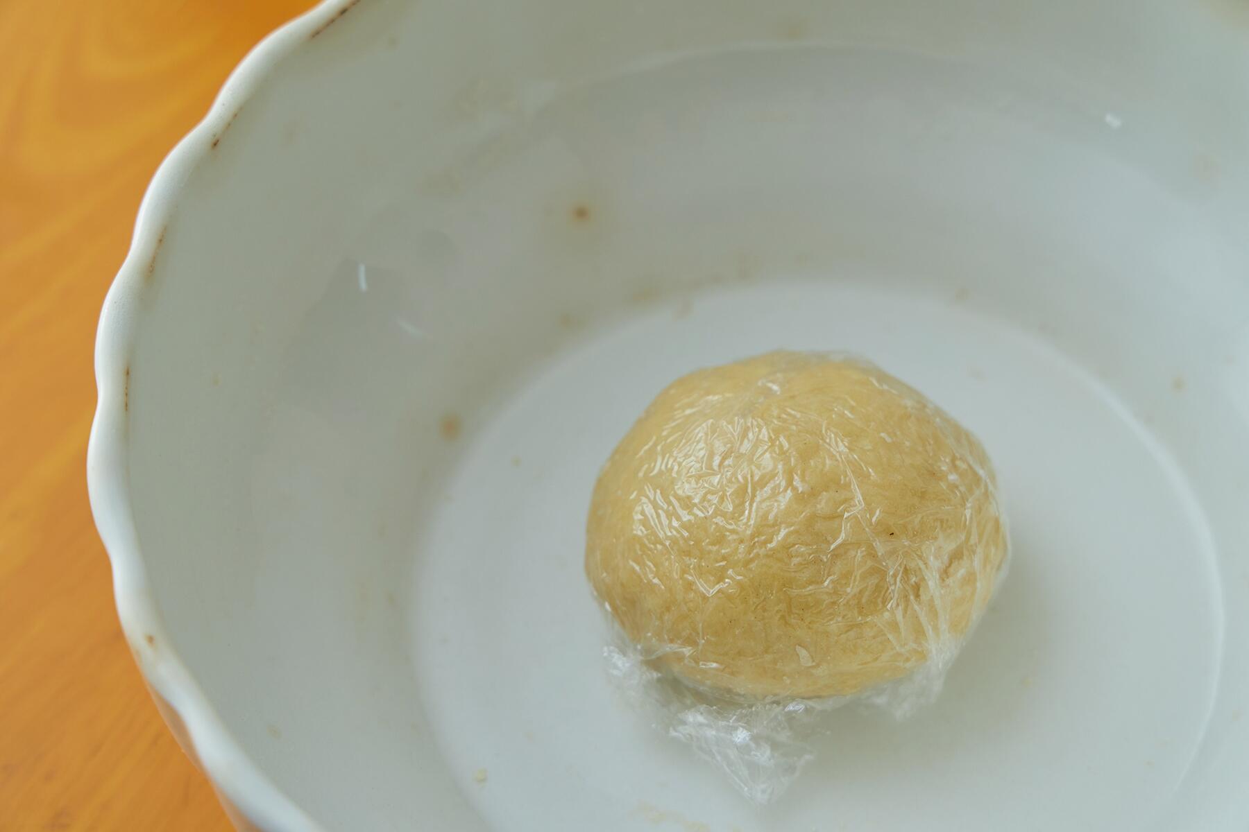 生地を休ませる