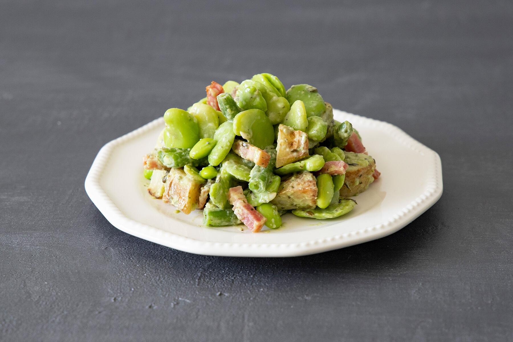 春を味わうそら豆と枝豆のジェノベーゼサラダ (150g)850円
