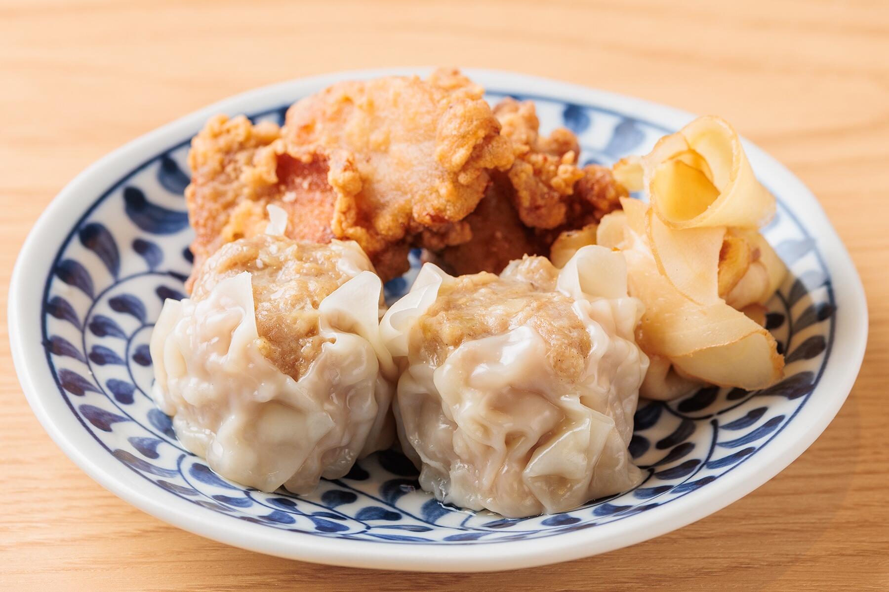 唐揚げと焼売の合い盛り