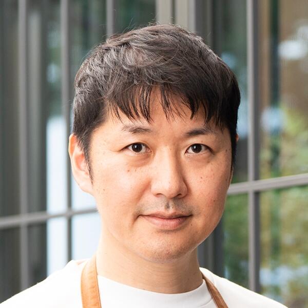 「ラ・ボンヌ・ターブル」シェフ・中村和成シェフ