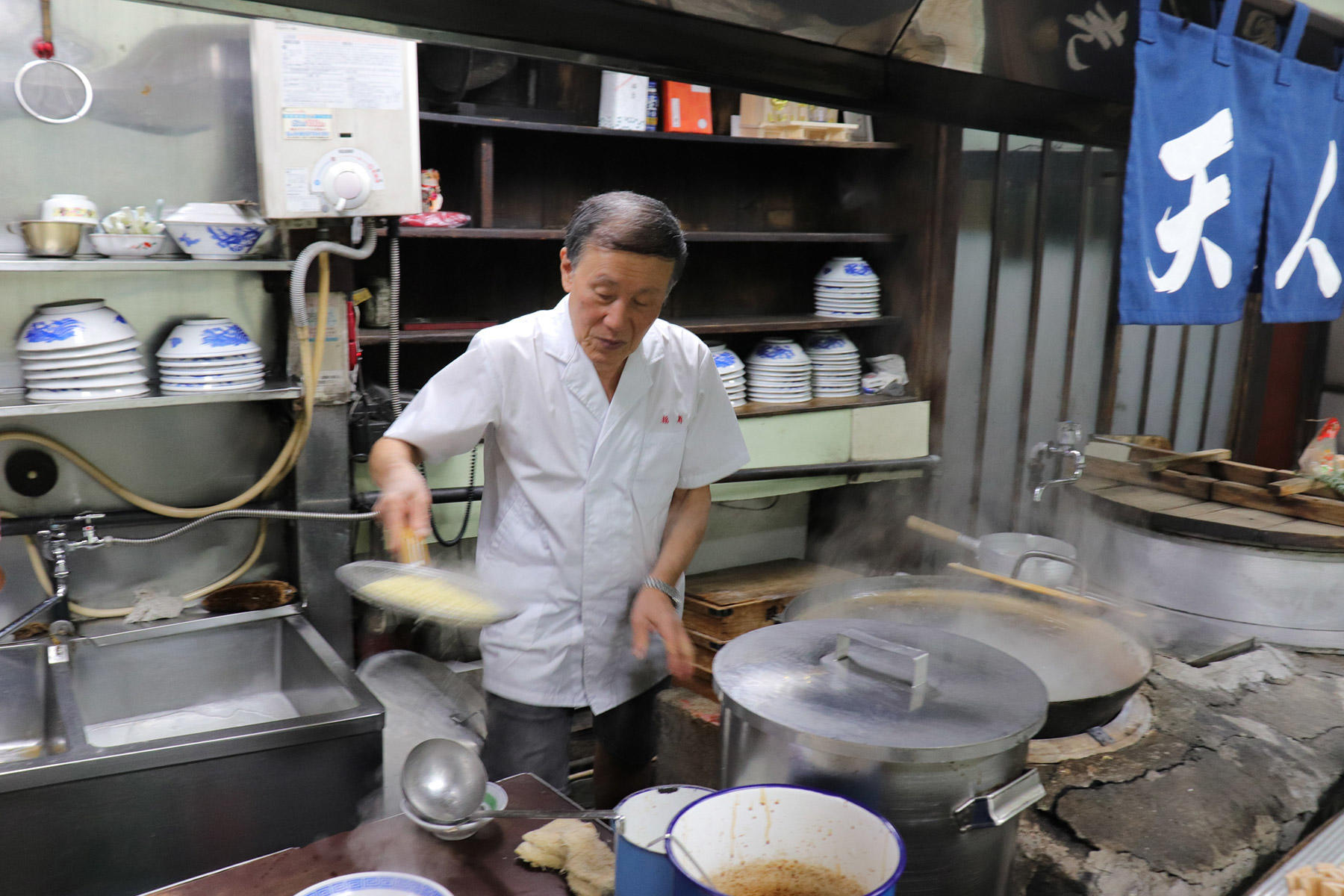 平網ですくって、