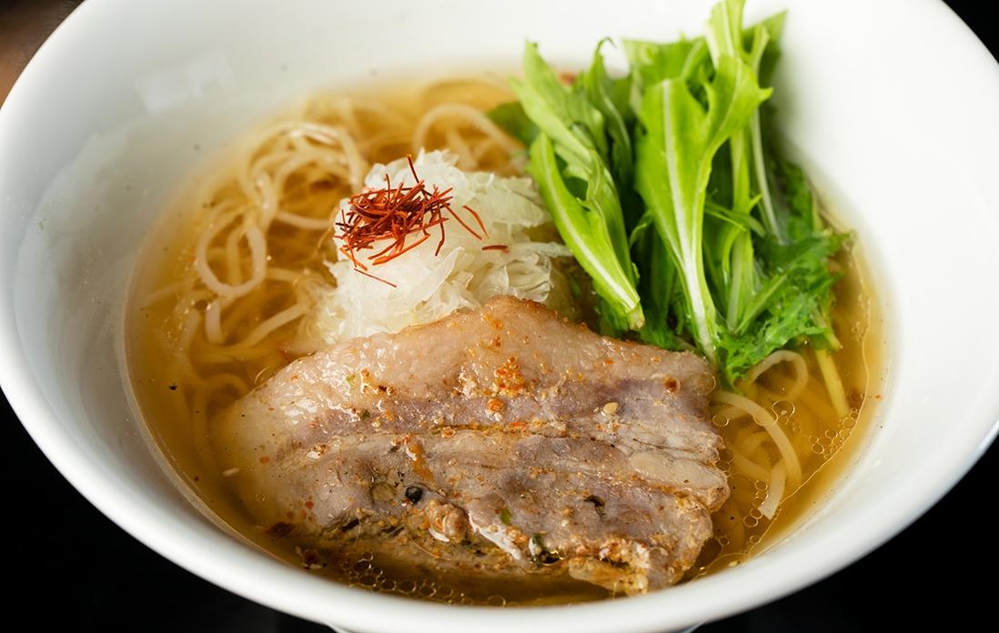 潮薫醤油ラーメン