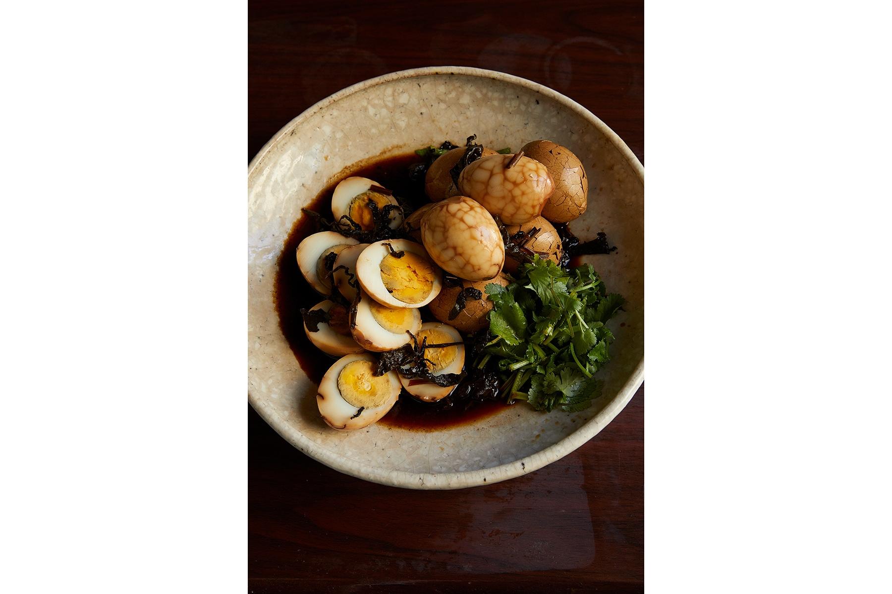 黄身までしっかり染み込んでいる。