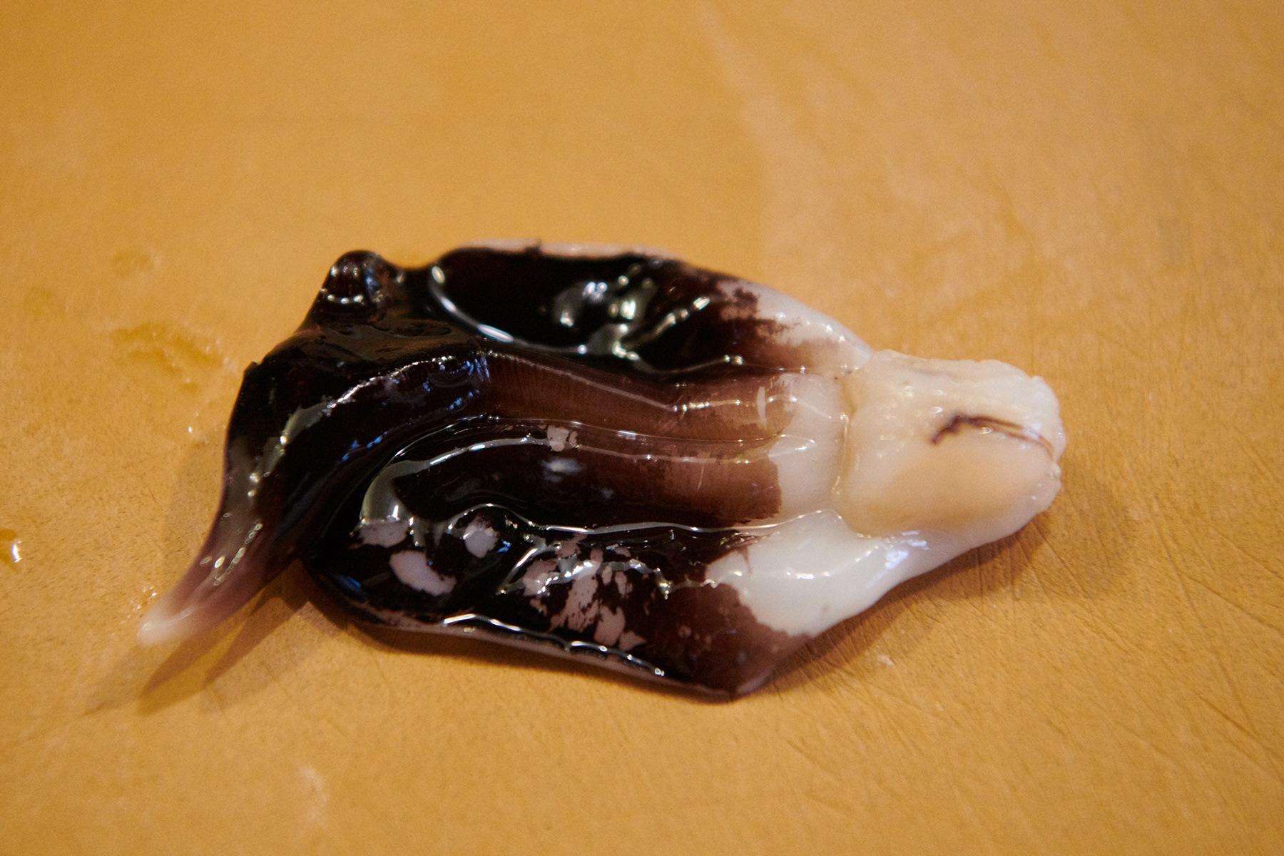 とり貝の黒い部分