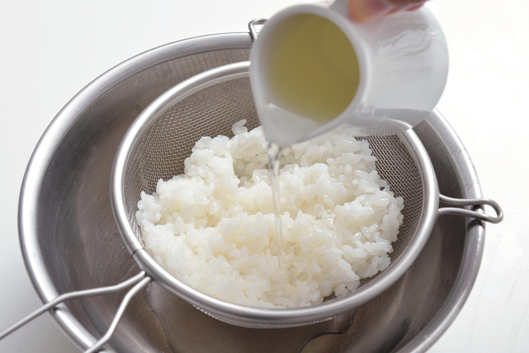 油が多く感じるかもしれないが、余分な油は下に落ちる。