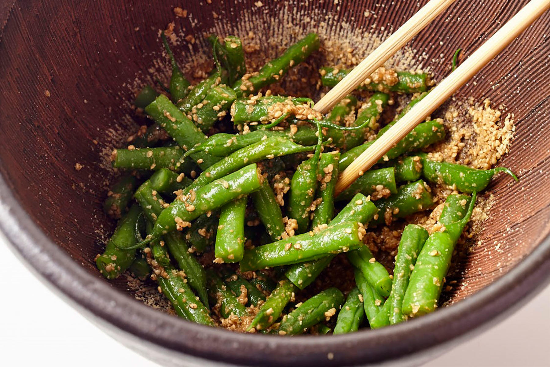 胡麻の衣をつくって和える