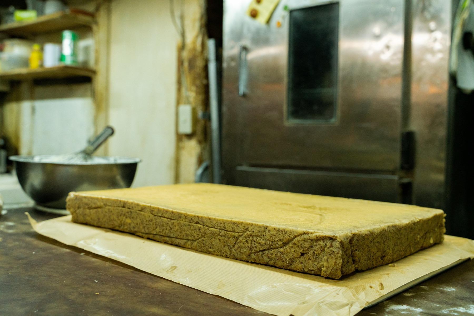 これが、インディアンプリンの生地。この姿を見ただけでは、どんな仕上がりになるかまったく想像がつかないですよね。