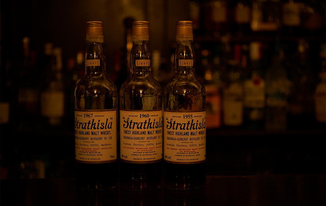 こちらは「ストラアイラ 究極コース」。もうめったにお目にかかることはない逸品、1950年代の熟成酒をはじめとする3種がセットに。