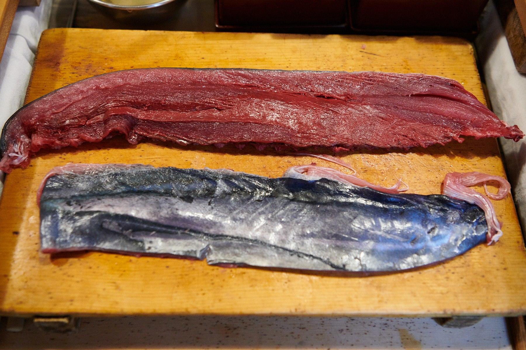 「鰹は捨てるところのない魚です」と一浩さん。皮は焼いて短冊にしたり、おろしあえにしたりしておいしく食べられる。