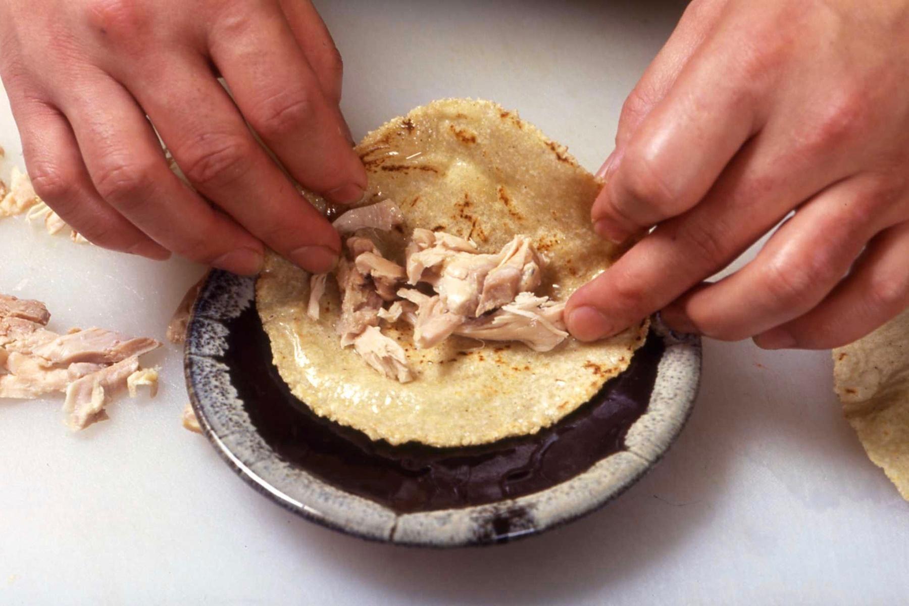 トルティージャを揚げる