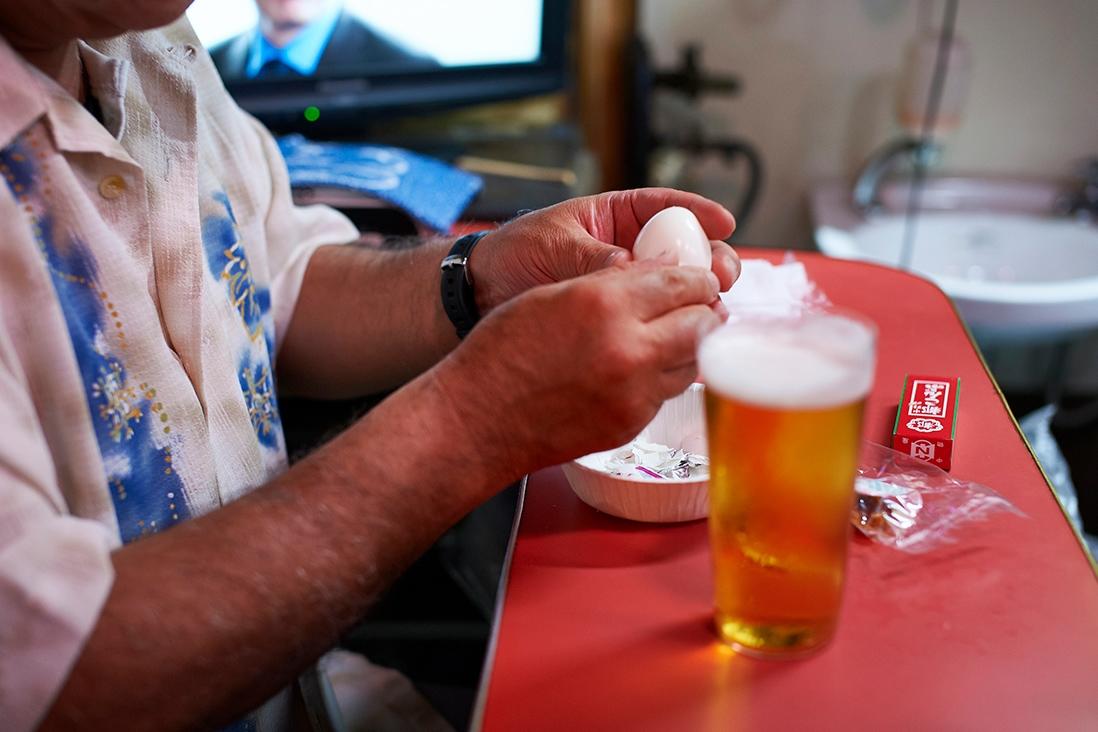 サービスのおつまみにゆで卵が登場することもあります。