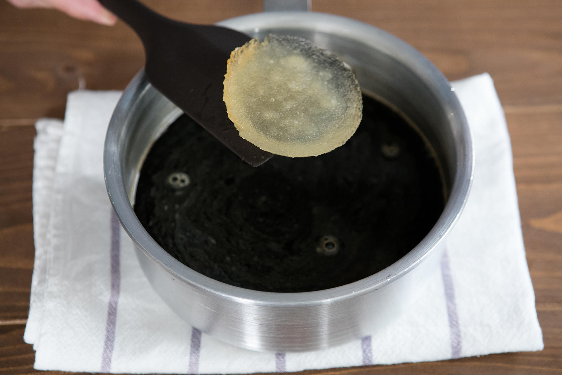 ゼラチンを溶かす