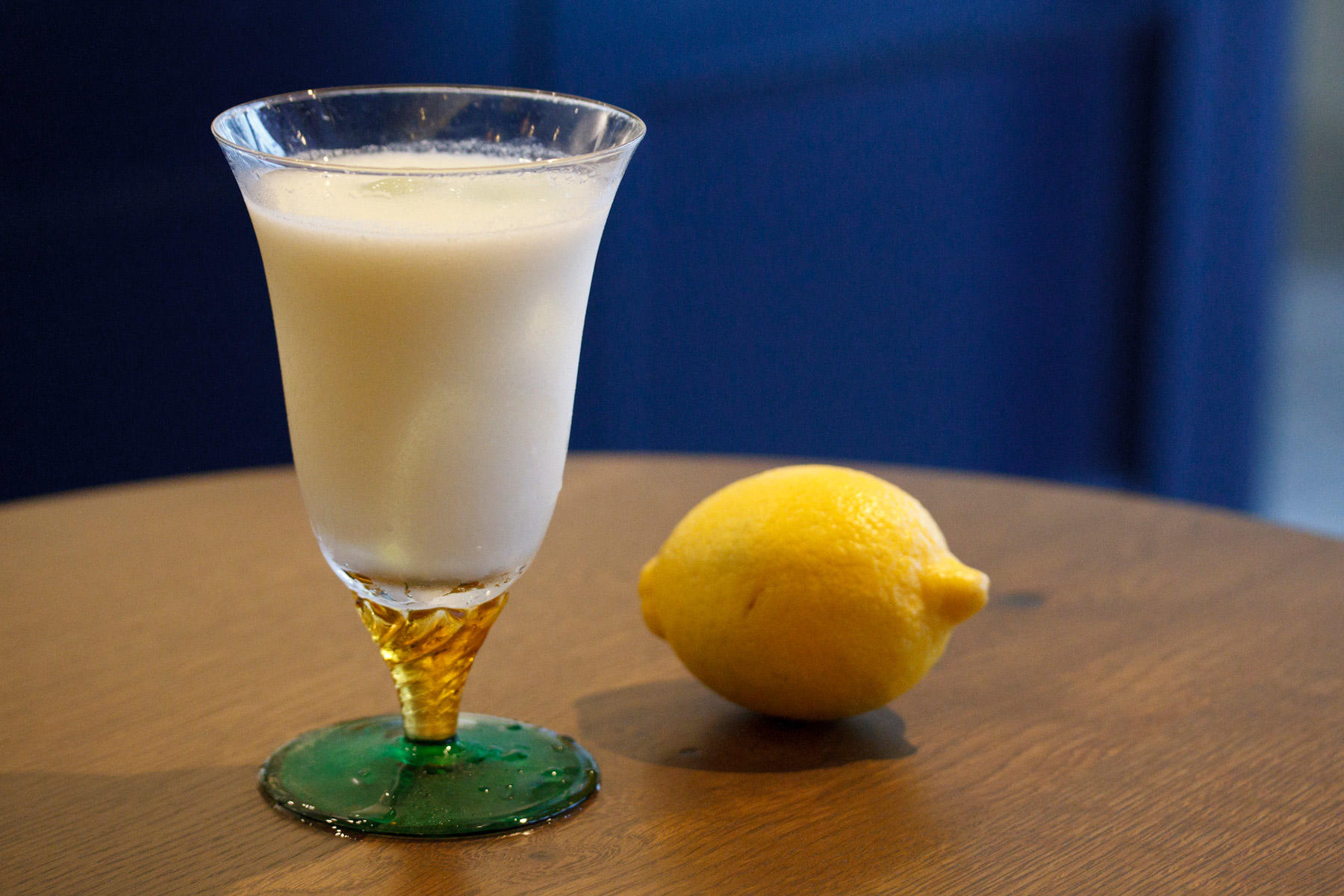 ミルクジンフィズ