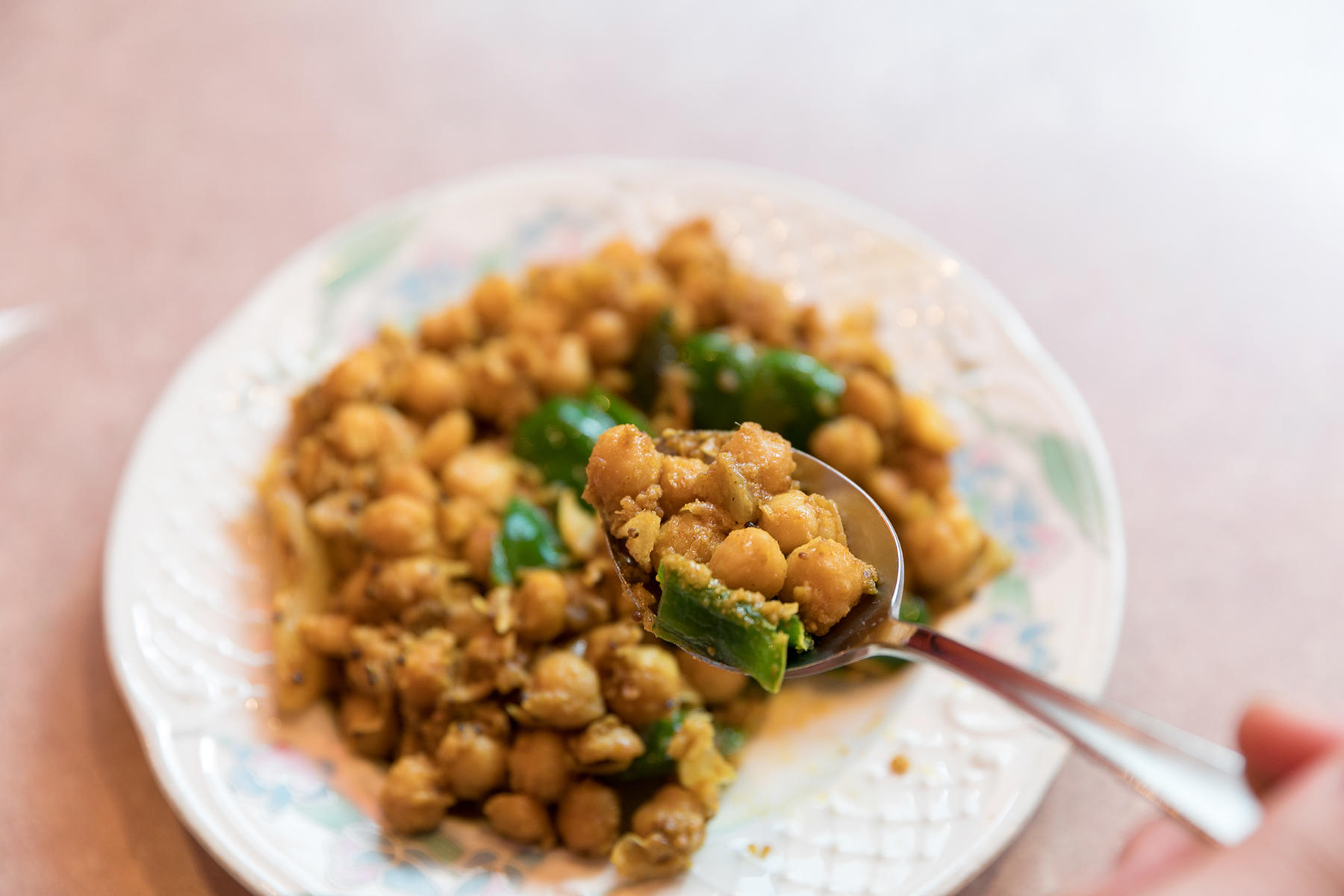 チャンナマサラ(ひよこ豆の炒め物)