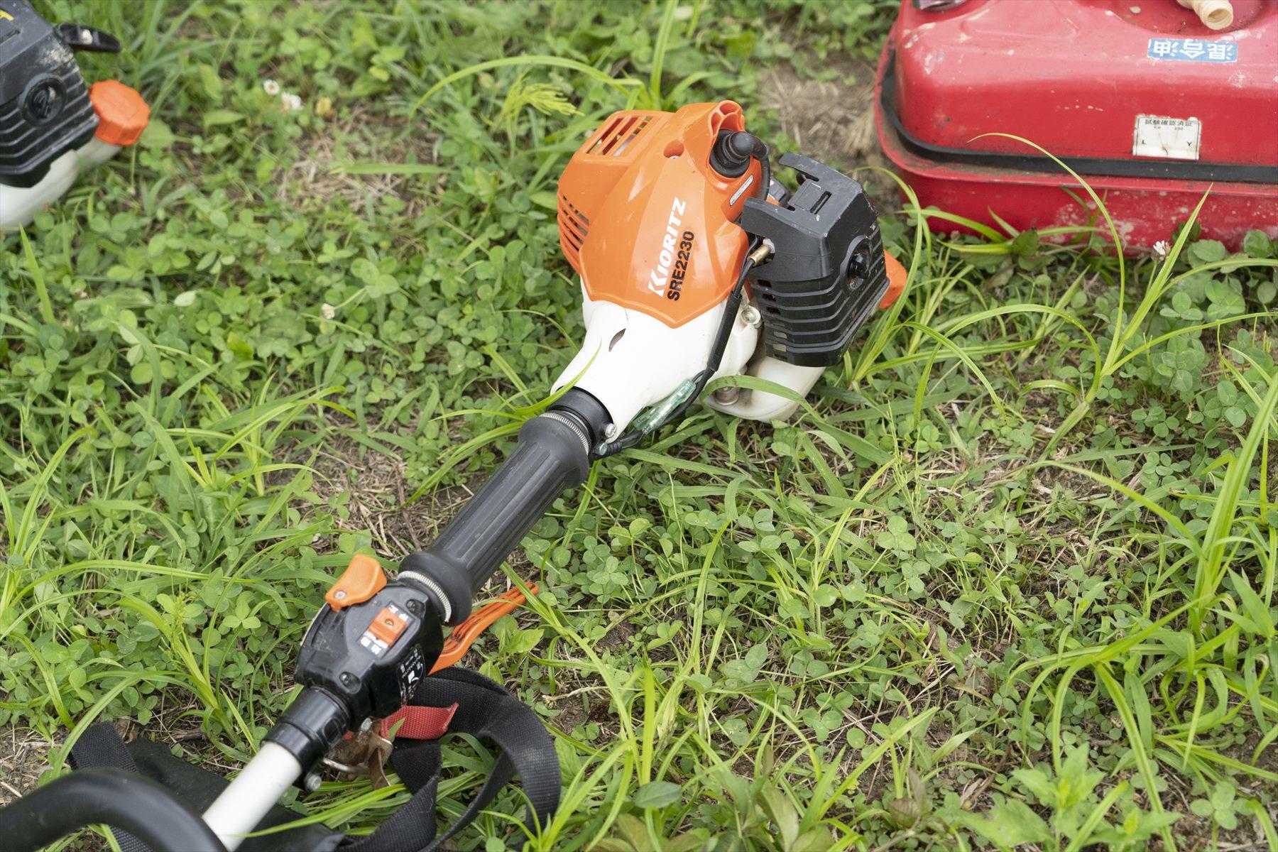 手に持つ方は、こんな感じ。ぶるんぶるんと音を立てて、動き出す。かっこいい！