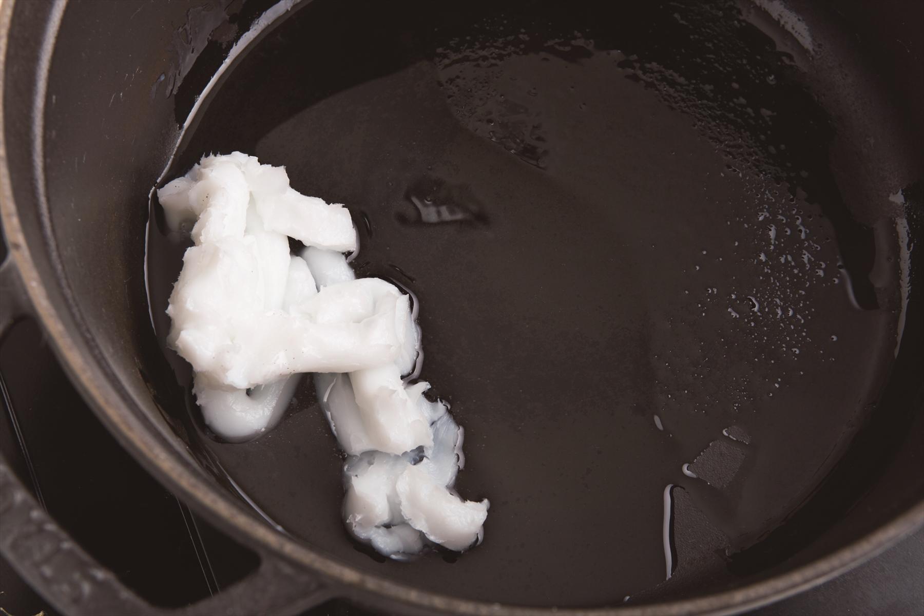 ラードを使うと、 風味とコクアップで本格的な洋食味に。