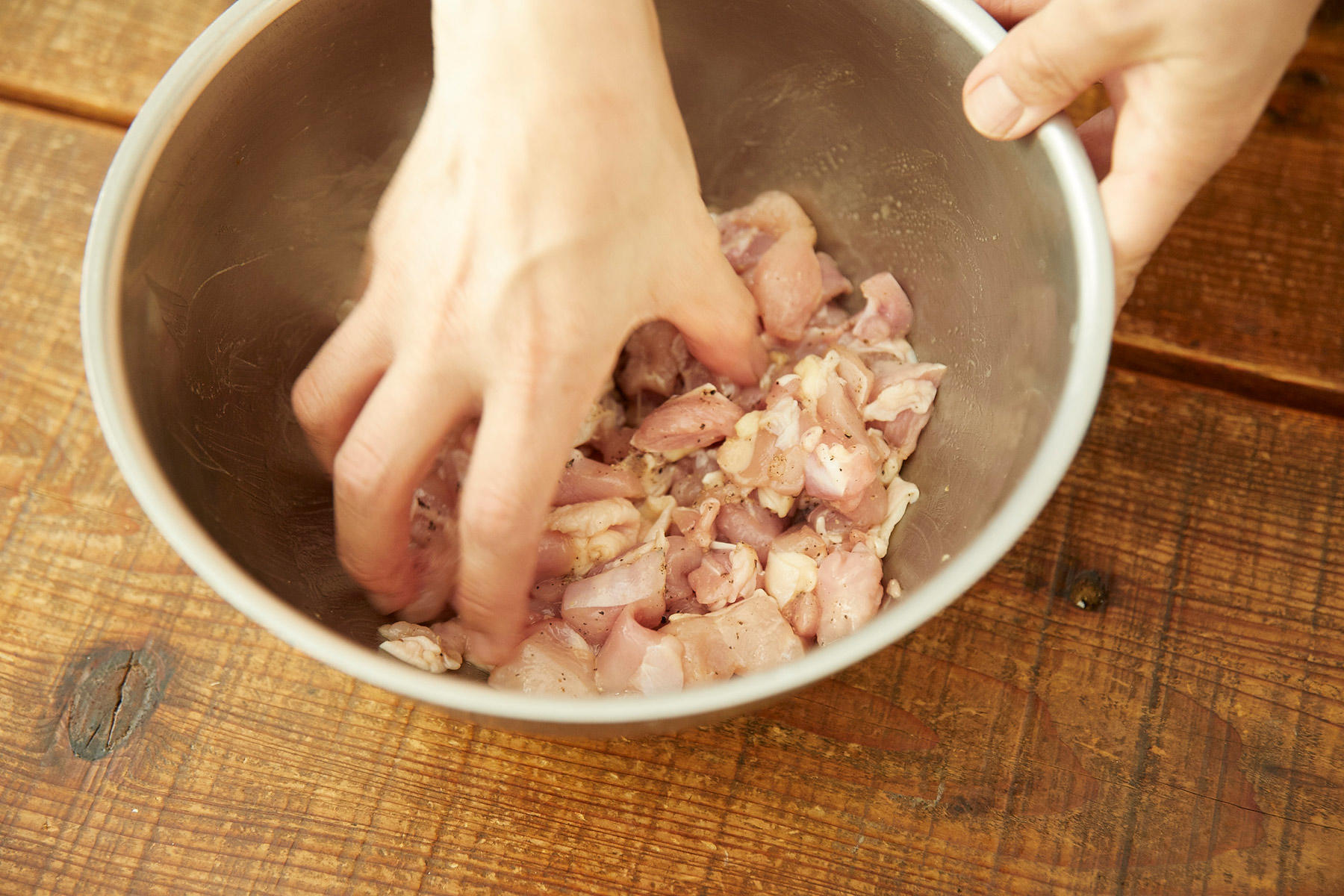 とうもろこしの実をはずす