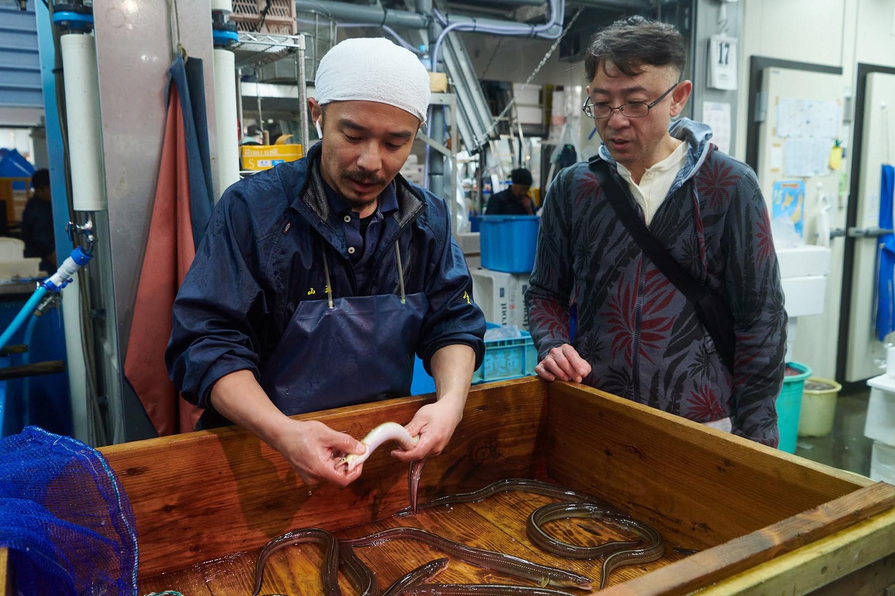 説明をする大輔さん