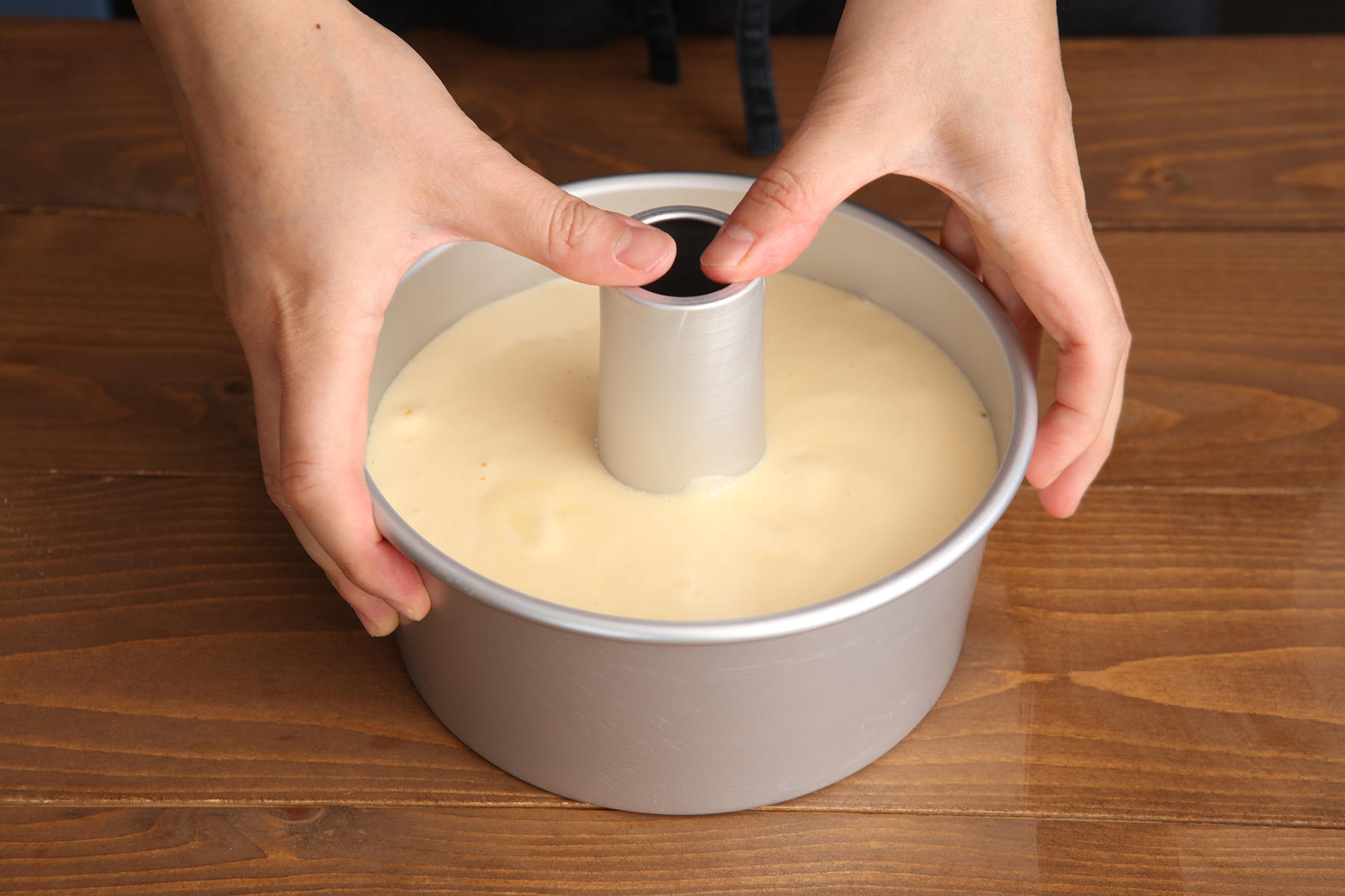 型に流し入れる