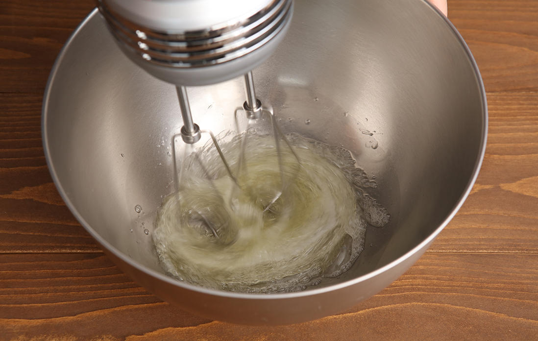 メレンゲをつくる