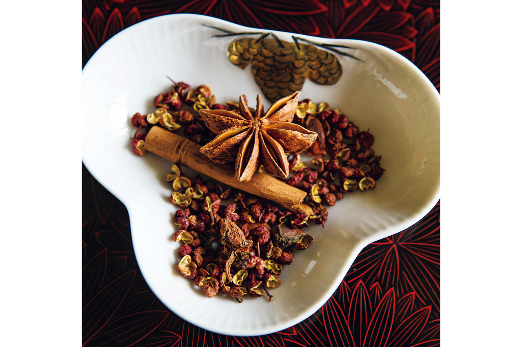 八角、シナモンステック、花椒はお茶用パックにまとめて使います。