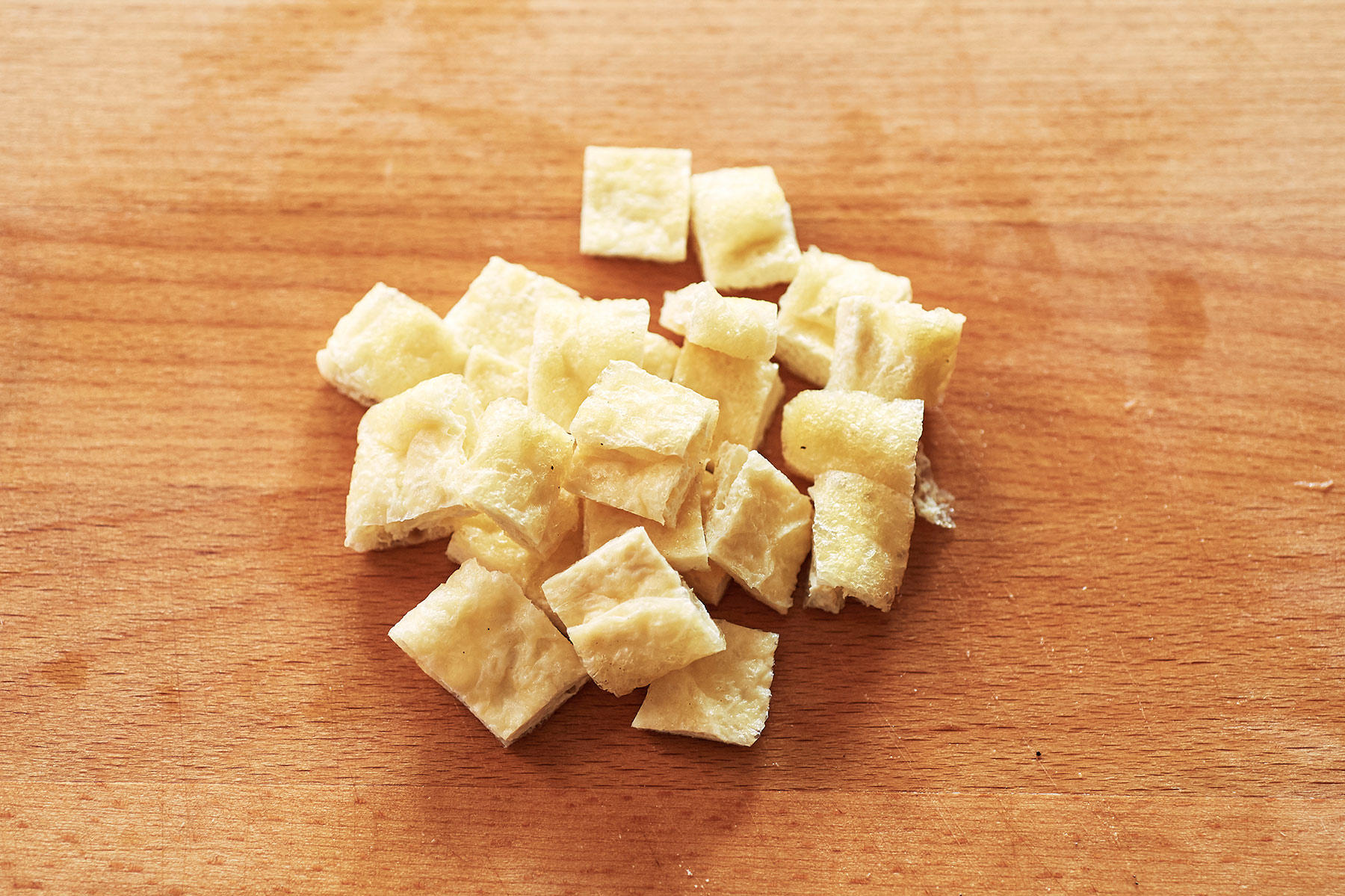 具材を下ごしらえする