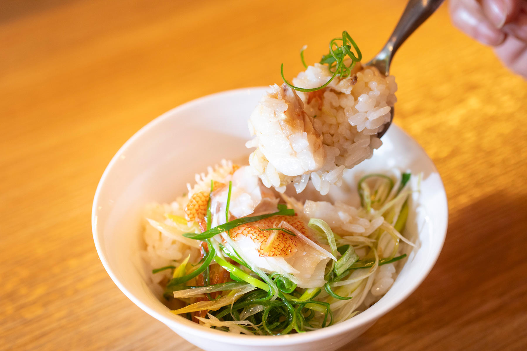 アカハタの蒸し物のチキンオイルがけ