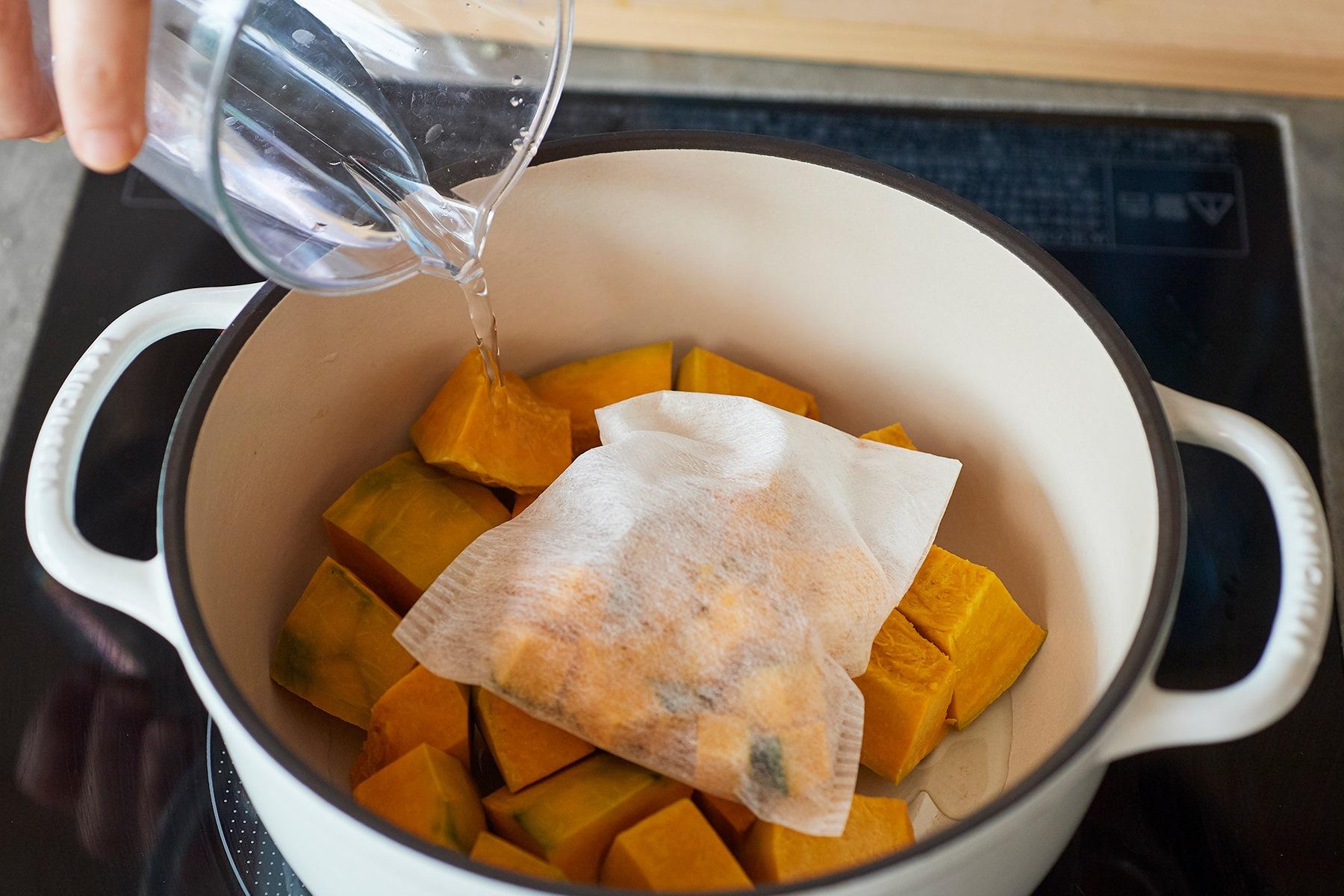 かぼちゃを煮る
