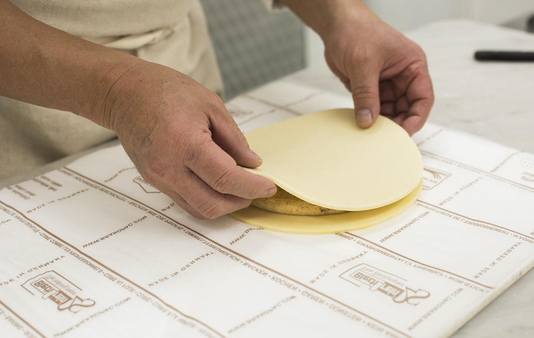 もう一枚をのせる