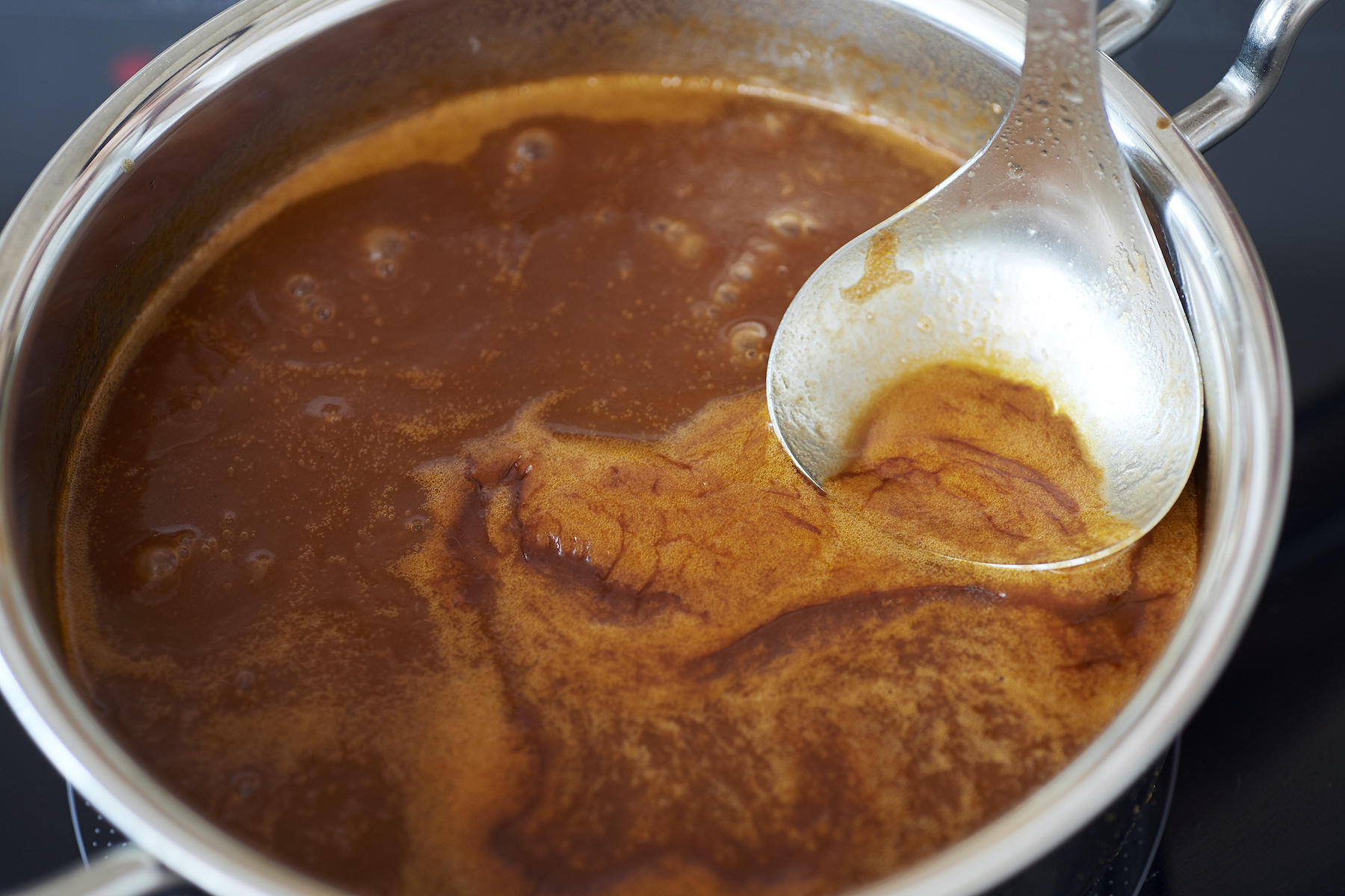 ブラウンソースに仕上げる