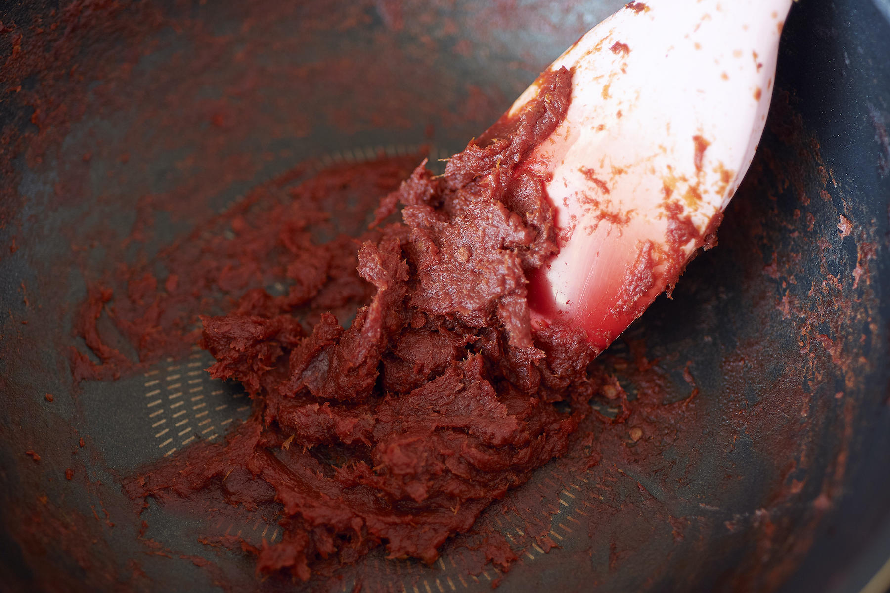 トマトを煮詰める