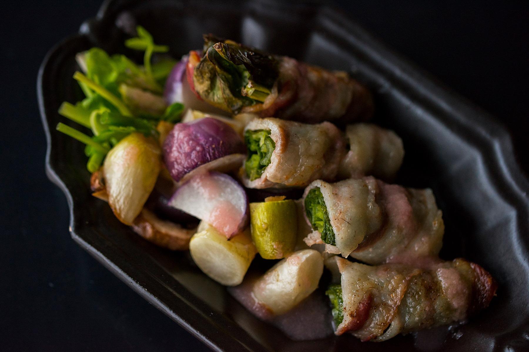 「焼畑あつみかぶ」と「宝谷かぶ」のロースト&カブの葉肉巻きロースト