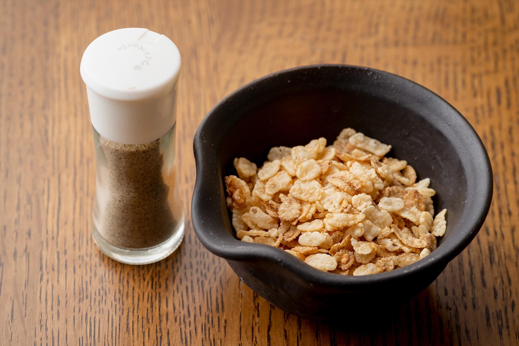 塩・コショウとコーンフレーク