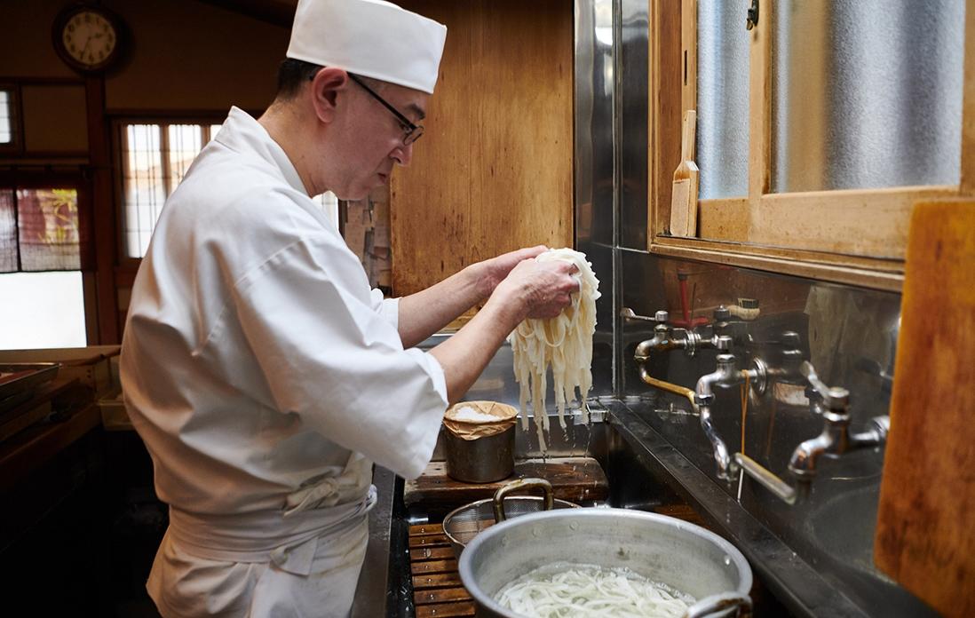 干瓢を仕込む様子