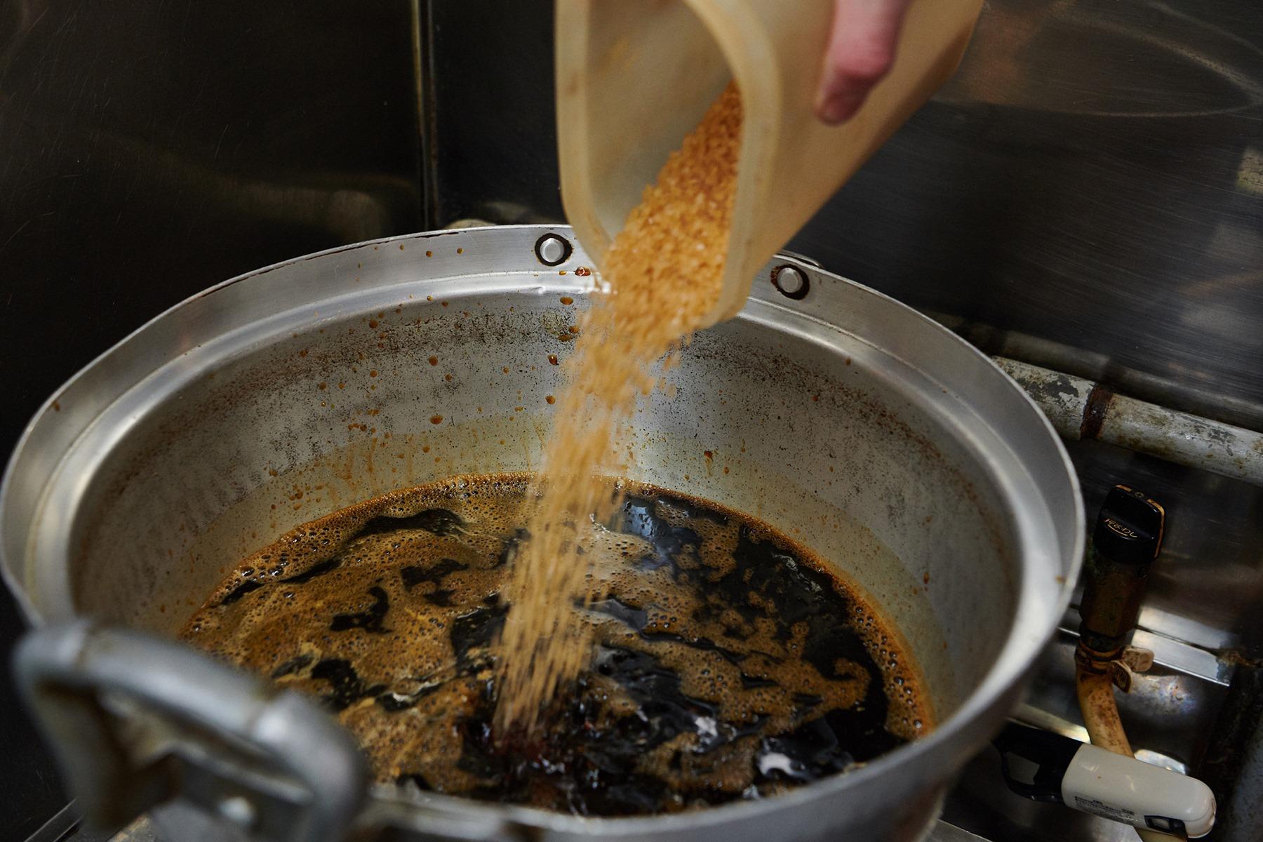 ザラメを入れる