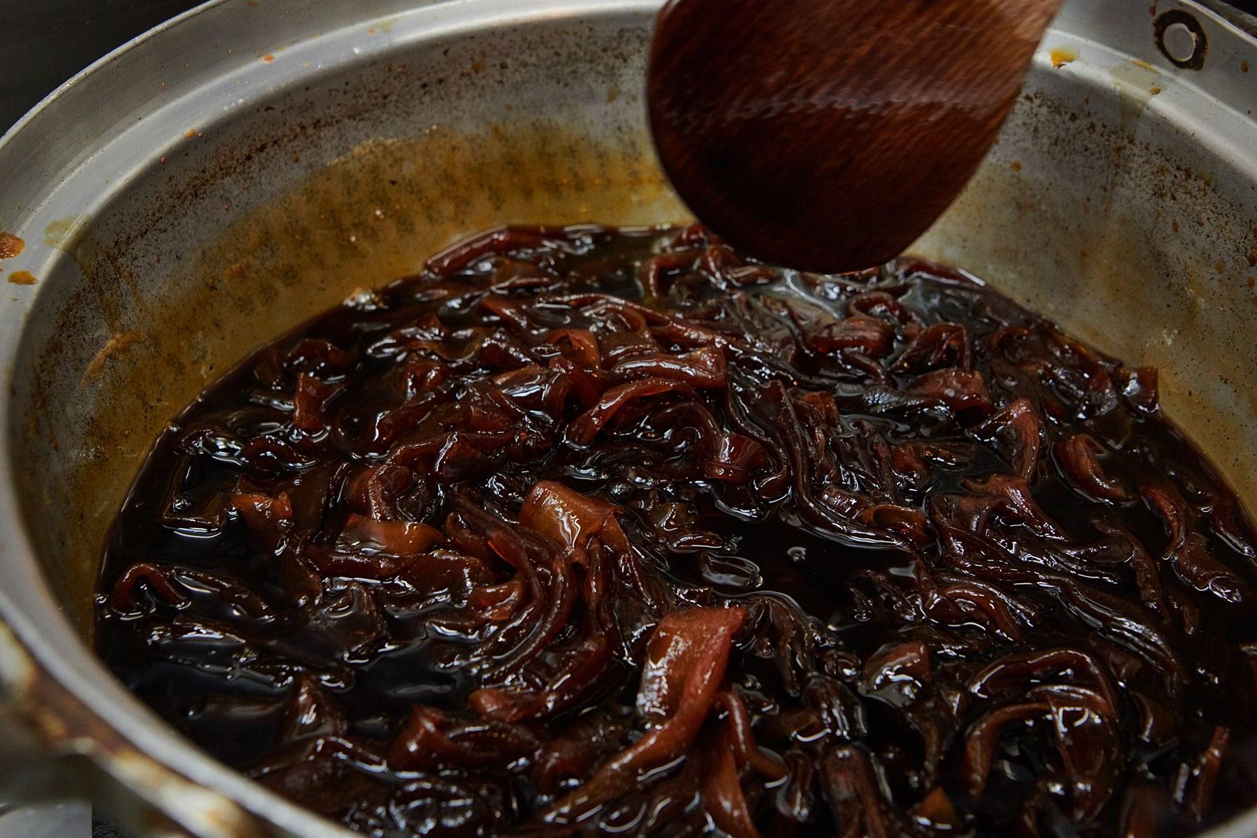 干瓢をツメで煮る