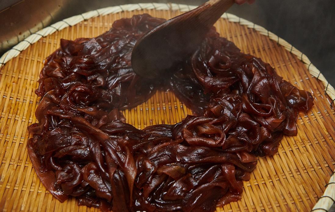 干瓢を仕込む様子