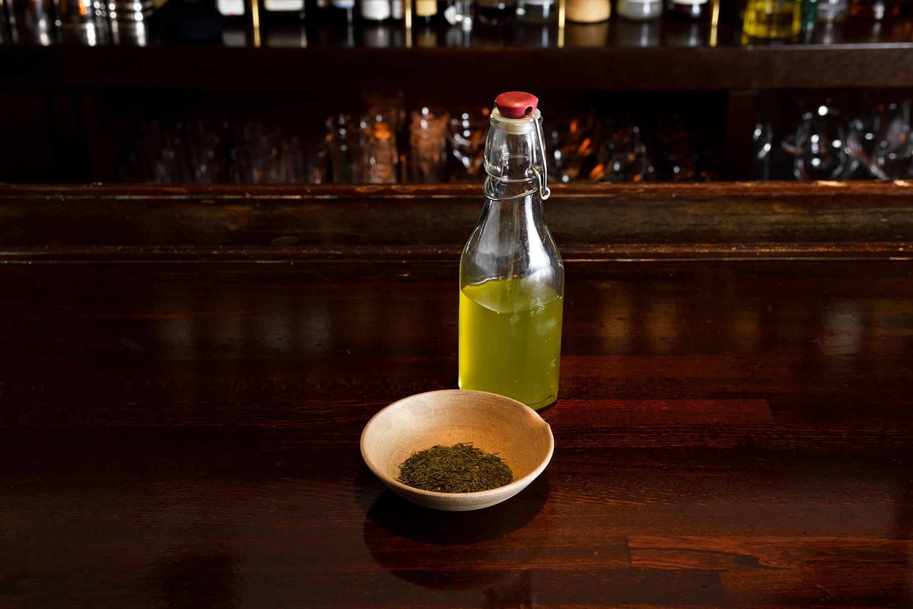 茶葉を真空抽出したジン