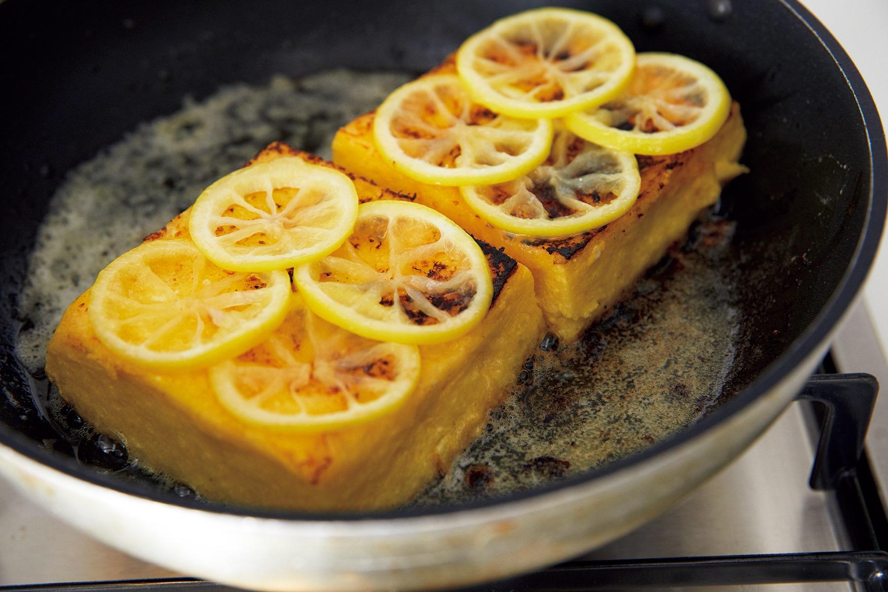 パンに焼き目を入れる