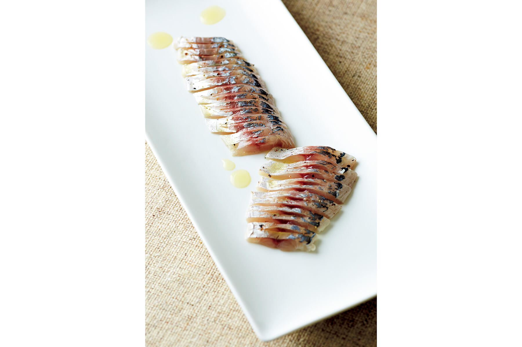 黒胡椒でフレンチ風に仕上げる“さっぱりアジのマリネ”