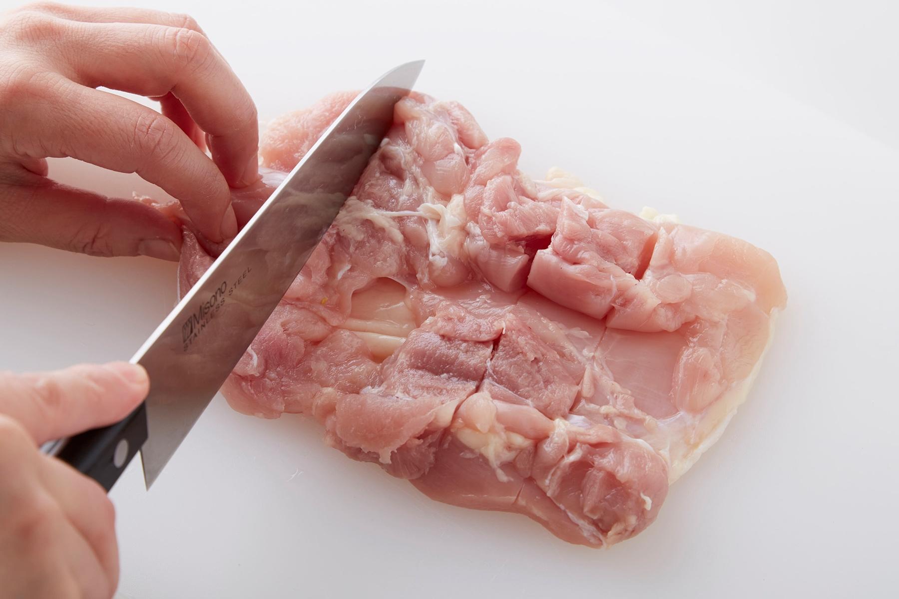鶏肉の下ごしらえ