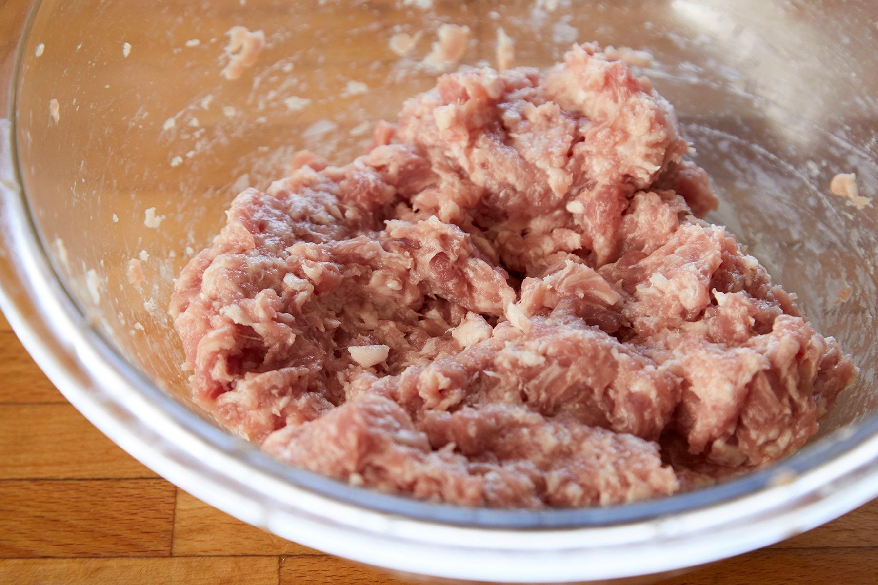 ラードを加える